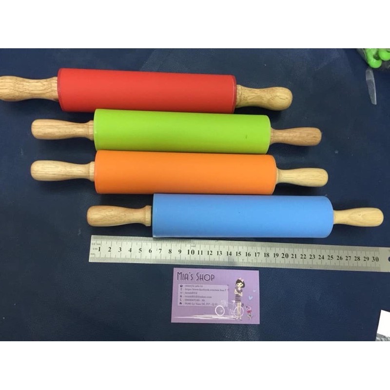 Cán bột Silicon trục lăn