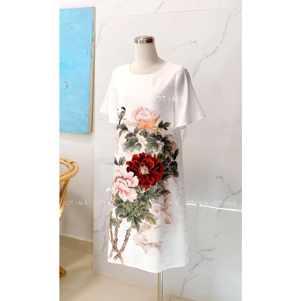 Đầm nữ thiết kế 𝐎𝐓𝐈𝐍𝐀 𝐅𝐀𝐒𝐇𝐈𝐎𝐍 đầm mẫu đơn đỏ nhung sang trọng