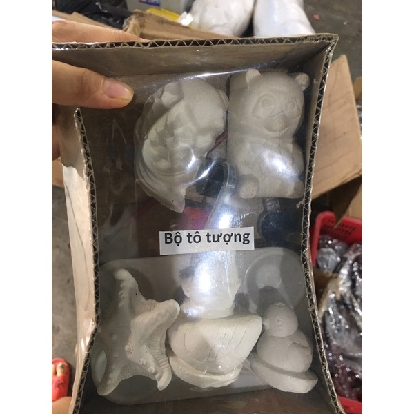 Đồ chơi tô tượng thạch cao tặng kèm cọ và màu vẽ cho bé