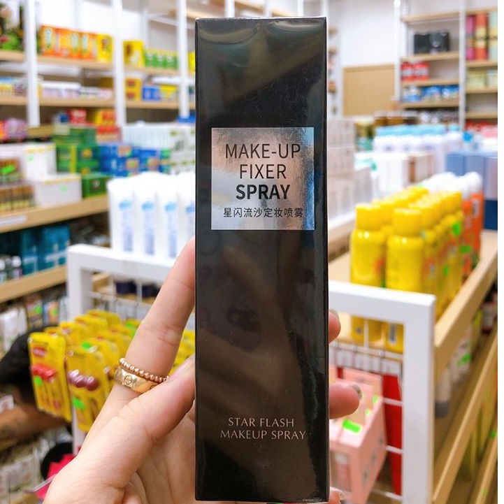 Xịt Khóa Nền Có Nhũ Giữ Lớp Trang Điểm HUNMUI Make Up Fixer Spray Star Flash