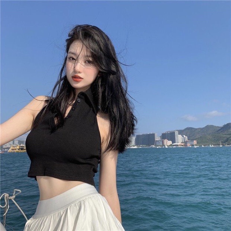 Áo croptop cổ polo cài cúc đen trắng sát nách hở lưng sexy freesize hàn quốc | BigBuy360 - bigbuy360.vn