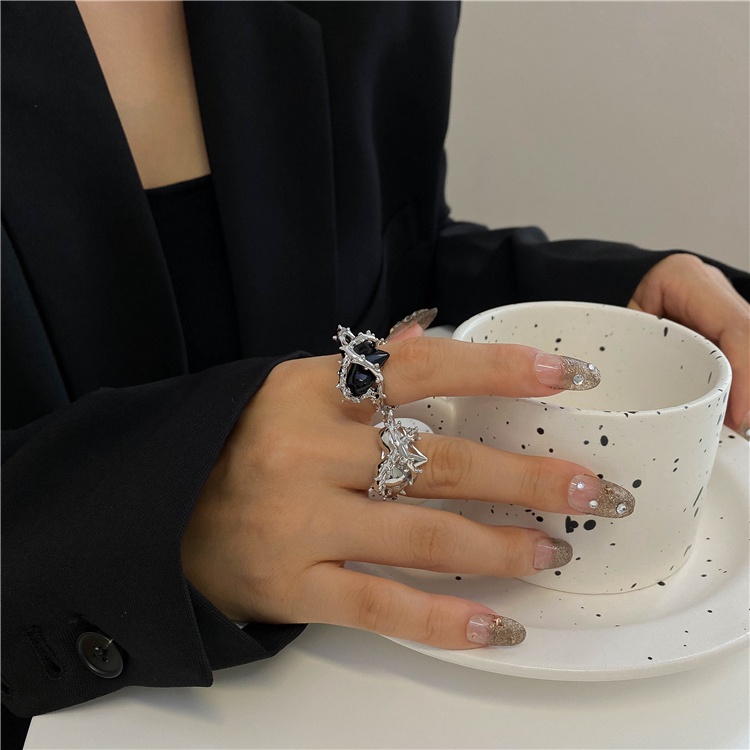 Nhẫn Hở Hình Trái Tim Phong Cách punk Thời Trang