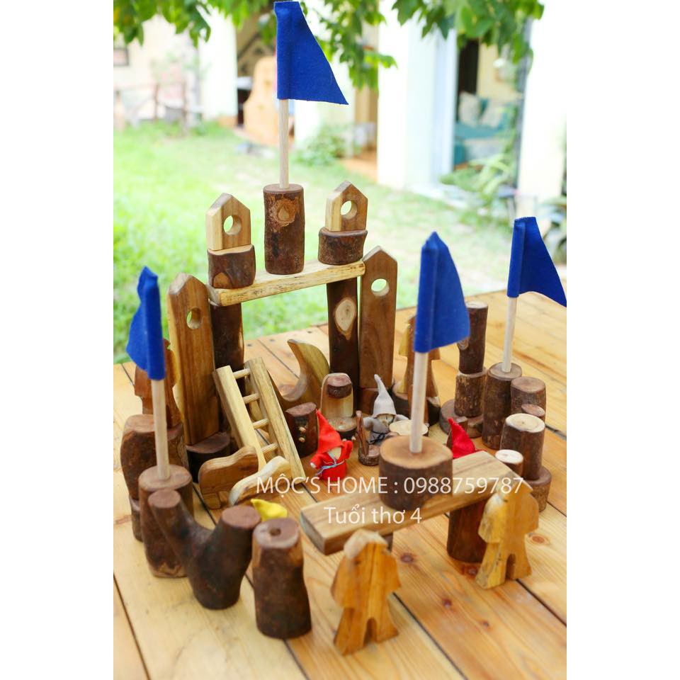 Xếp hình gỗ (Tuổi thơ 4)