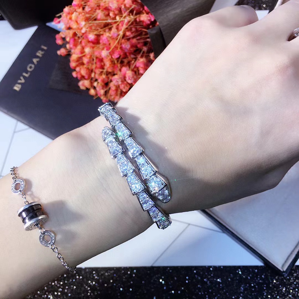 Vòng Tay Đính Đá Kim Cương Toàn Bộ Dành Cho Cặp Đôi