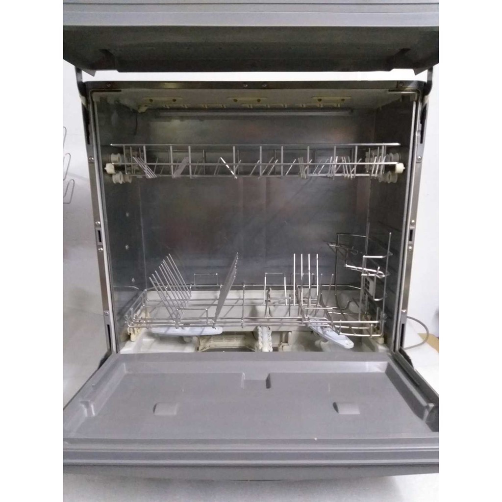 Máy rửa chén bát nội địa Nhật Hitachi