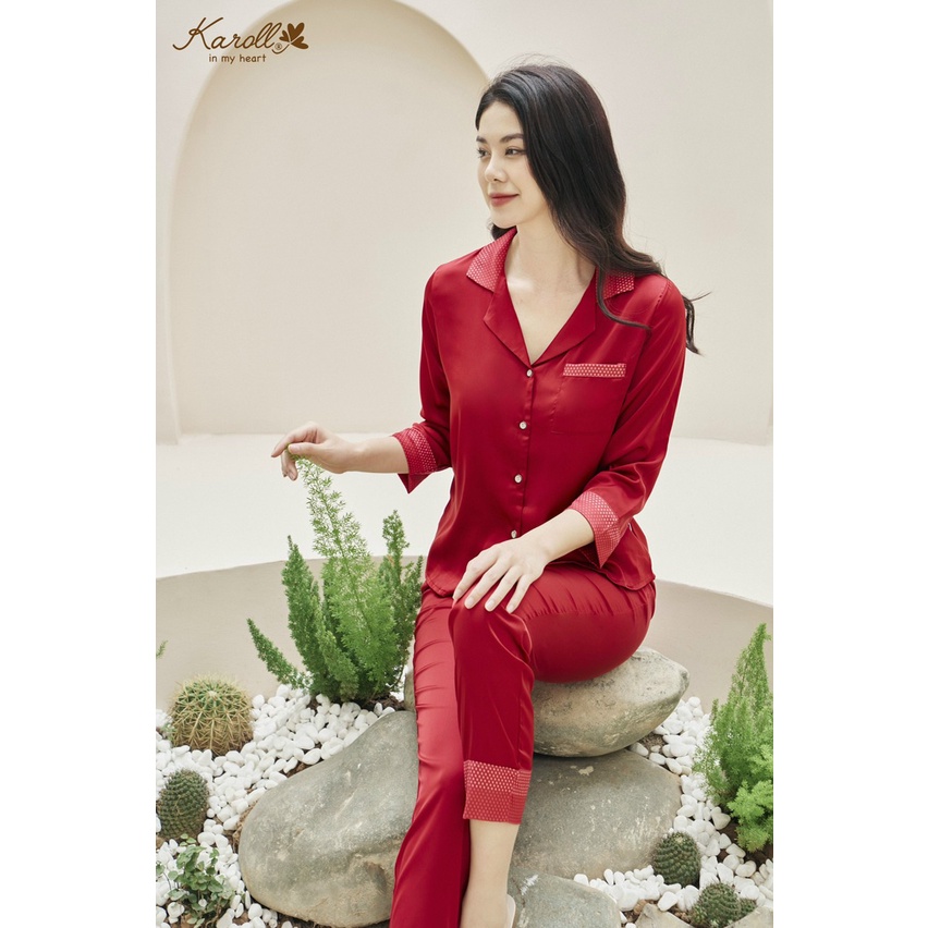 Bộ đồ ngủ mặc nhà nữ Karoll, set đồ pijama dáng dài thu đông kiểu trơn đơn giản phối họa tiết chấm bi nhỏ tinh tế