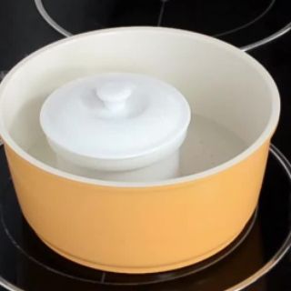Thố chưng yến bằng sứ có nắp đậy