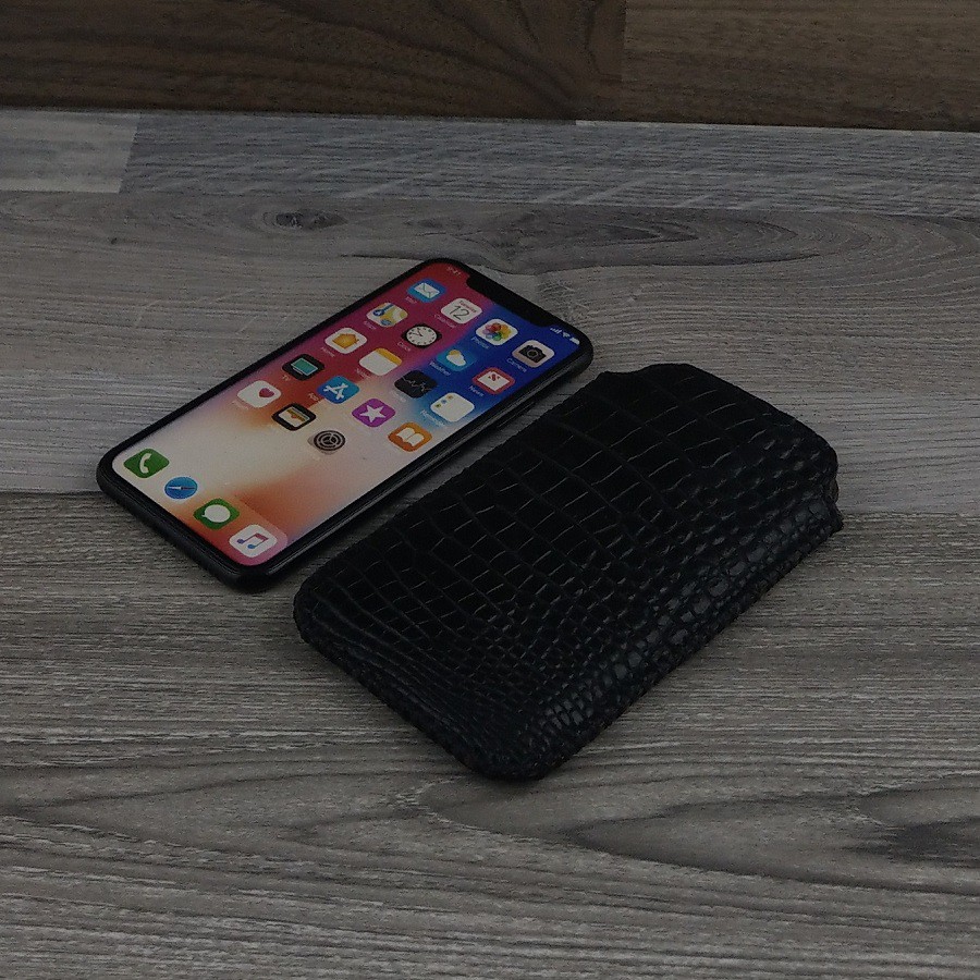 bao da rút iphone 11 pro da cá sấu da bụng màu đen