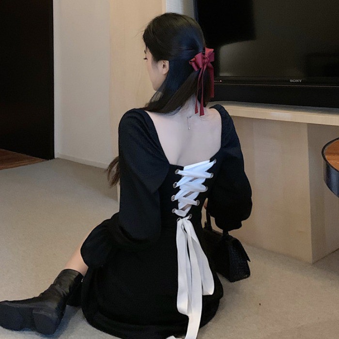 Đầm tay dài cổ vuông màu trơn thiết kế hở lưng phong cách quyến rũ cho nữ | BigBuy360 - bigbuy360.vn