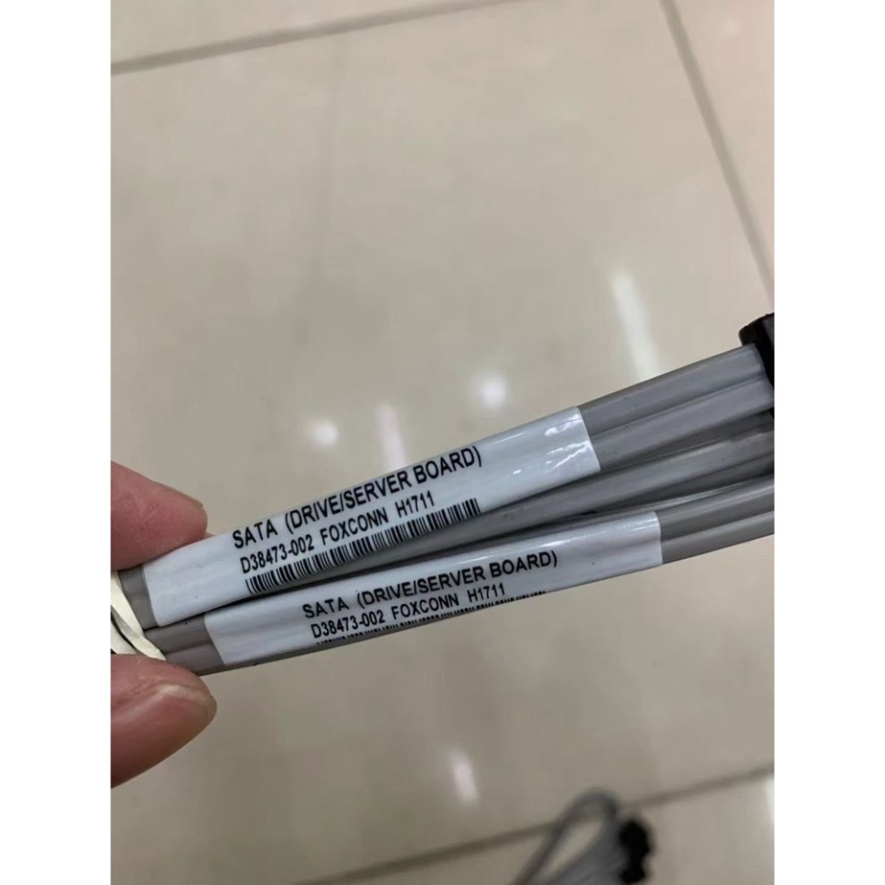 Cáp dữ liệu SATA3.0 hàng chuẩn nhà máy FOXCOM dài 85cm