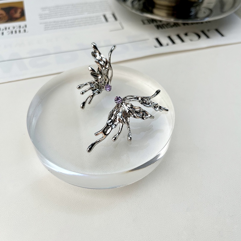 Khuyên Tai Hình Bướm Đính Đá Sang Trọng Cho Nữ