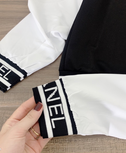 Áo Gile phối sơ mi tay