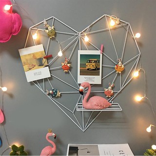 Khung lưới sắt hình trái tim trang trí hiện đại
