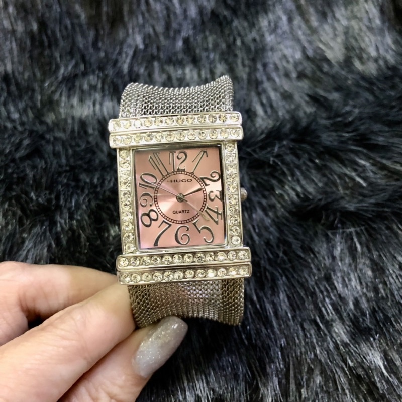 ⌚⌚-  Lắc tay đồng hồ si dạng còng hiệu Nhật còn mới 98%