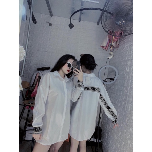 ÁO SƠMI TRẮNG PHA CHẠY VIỀN TAY VÀ LƯNG DIOR OVERSIZE | BigBuy360 - bigbuy360.vn