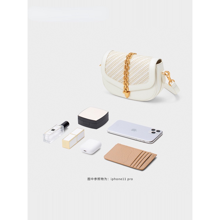 Charles and KEITH CK2-80671377 Túi Đeo Chéo Hình Yên Ngựa Socola Bằng Kim Loại Cho