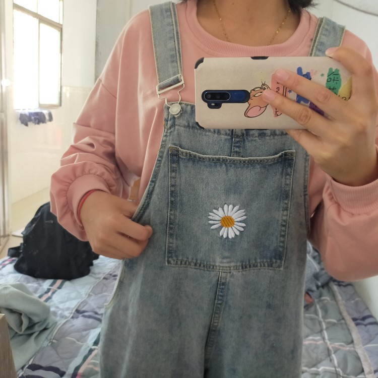 Yếm jeans dài hình hoa cúc [Hàng order - có hình thật khách mặc ở cuối] | BigBuy360 - bigbuy360.vn