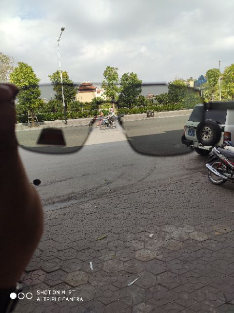 Kính đi đêm màu dâm nhạt .mắt trống tia uv | BigBuy360 - bigbuy360.vn