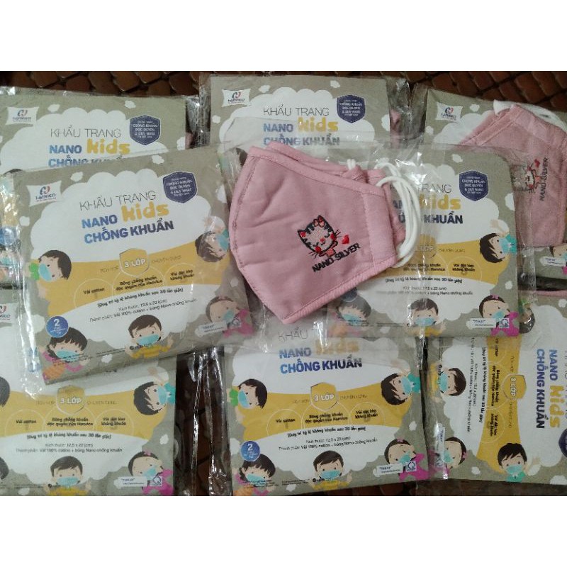 Compo 2 khẩu trang cho bé kháng khuẩn nano | BigBuy360 - bigbuy360.vn