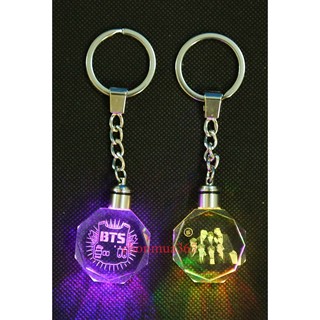 Móc khóa BTS phát sáng hình cả nhóm