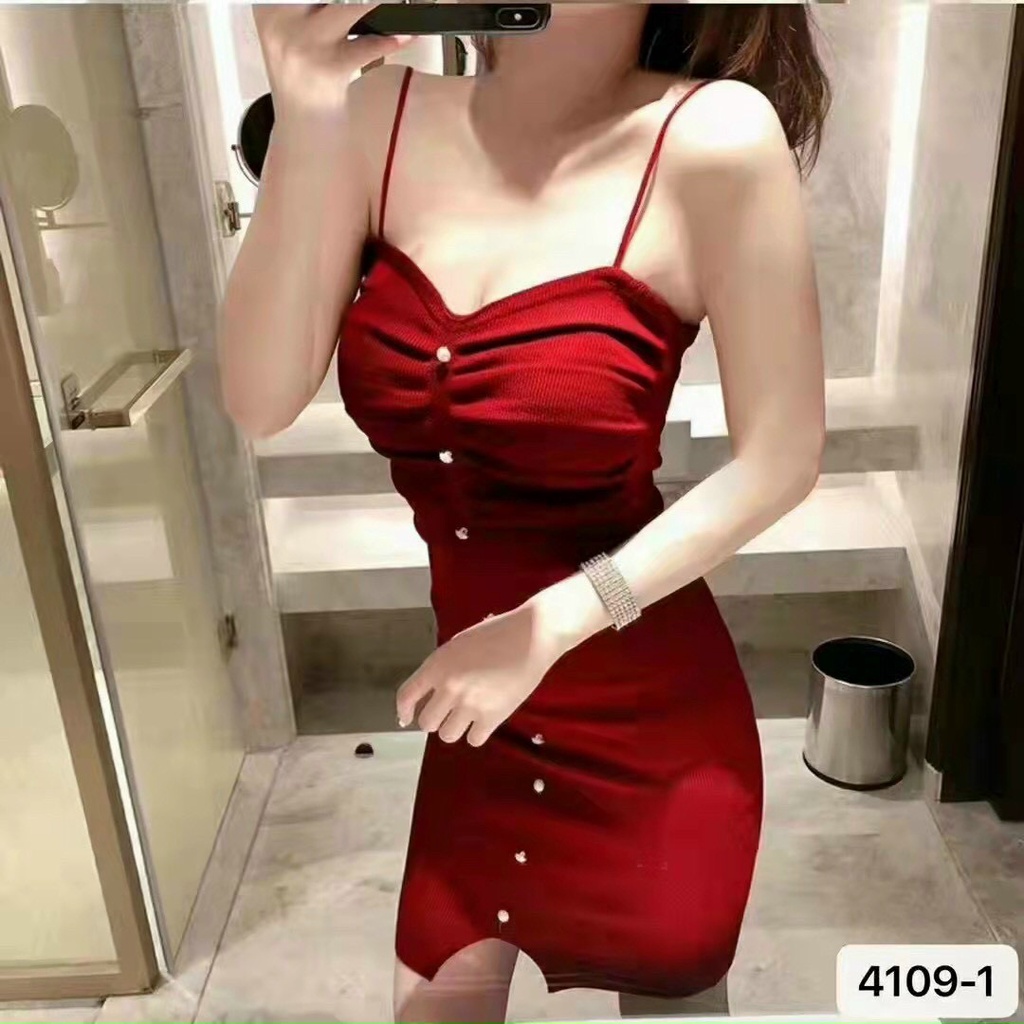 Đầm Len Ôm 2 Dây Hàng Nút Nhún Ngực Quyến Rũ | Smide Clothing
