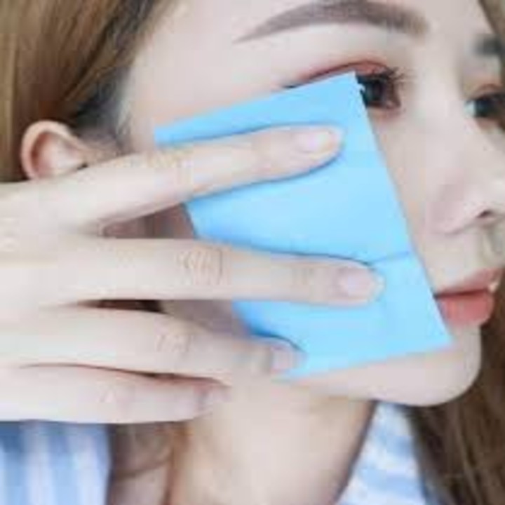 (SIÊU RẺ) Giấy Thấm Dầu Ngừa Mụn Gói 50 Tờ - Giao Màu Ngẫu Nhiên | BigBuy360 - bigbuy360.vn