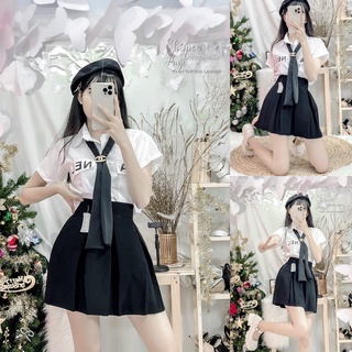 Set áo croptop sơmi phối chân váy xếp ly