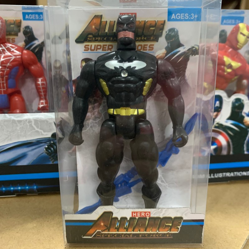 Đồ chơi mô hình Siêu nhân có đèn cho bé