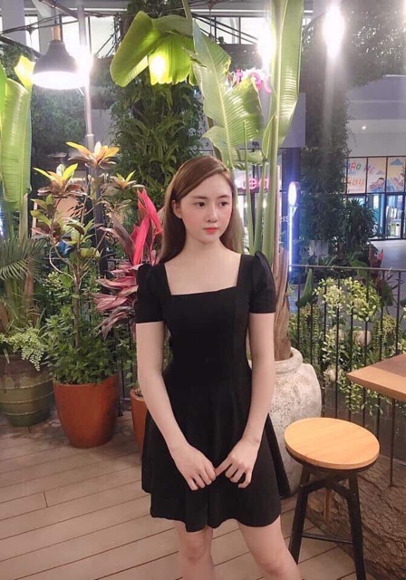 Jum cổ vuông siêu xinh