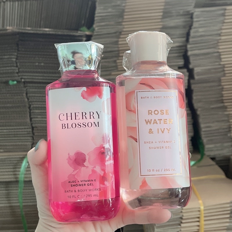 Gel tắm lưu hương Bath and Body Works