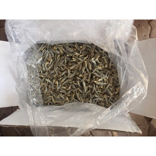 0,5kg cơm khô , 0,5kg cá nục khô