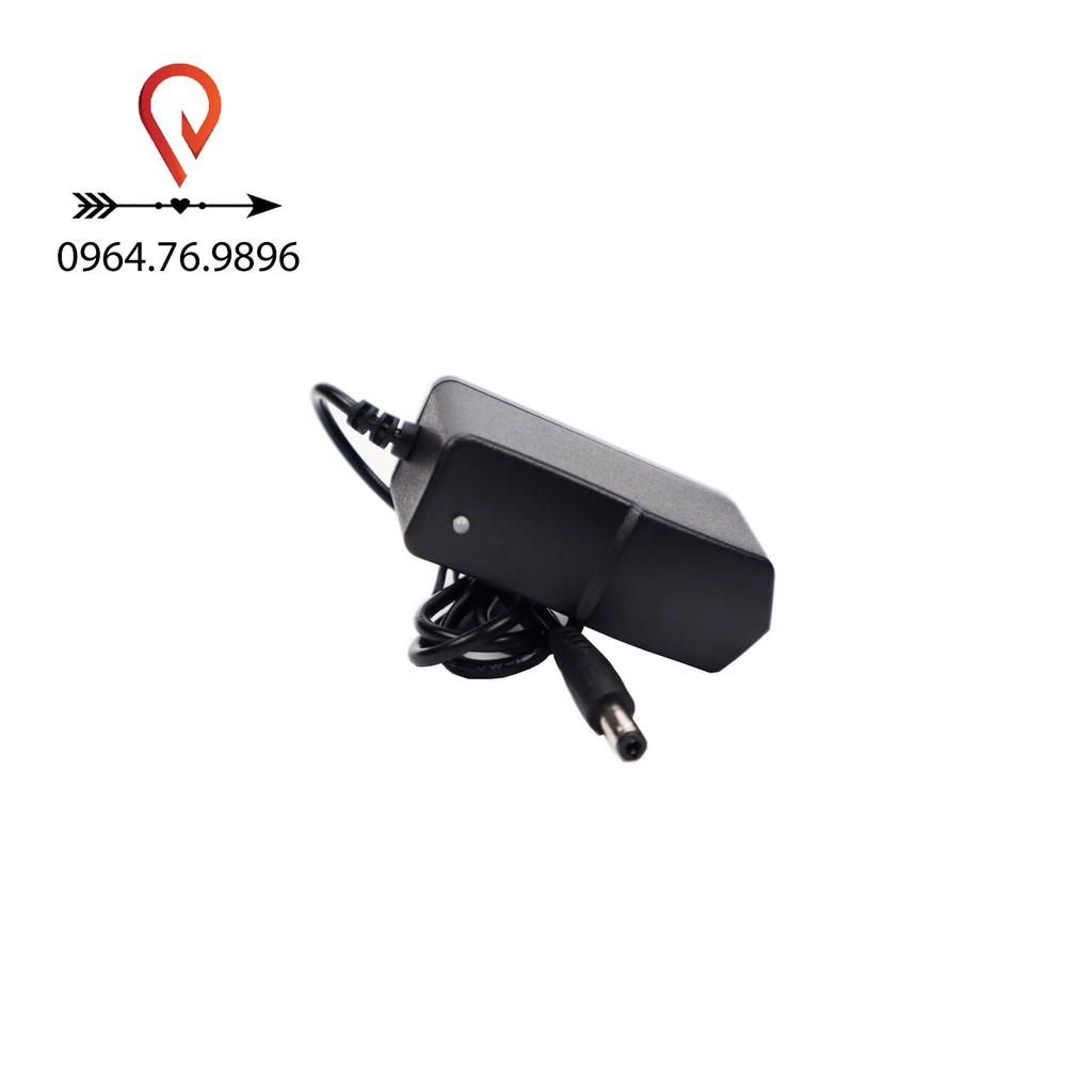 Sạc pin máy bắn cốt, máy cân mực laze 5v