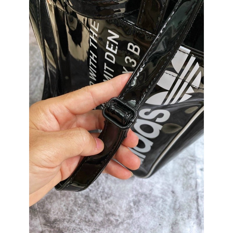 Túi shopper đen chữ trắng