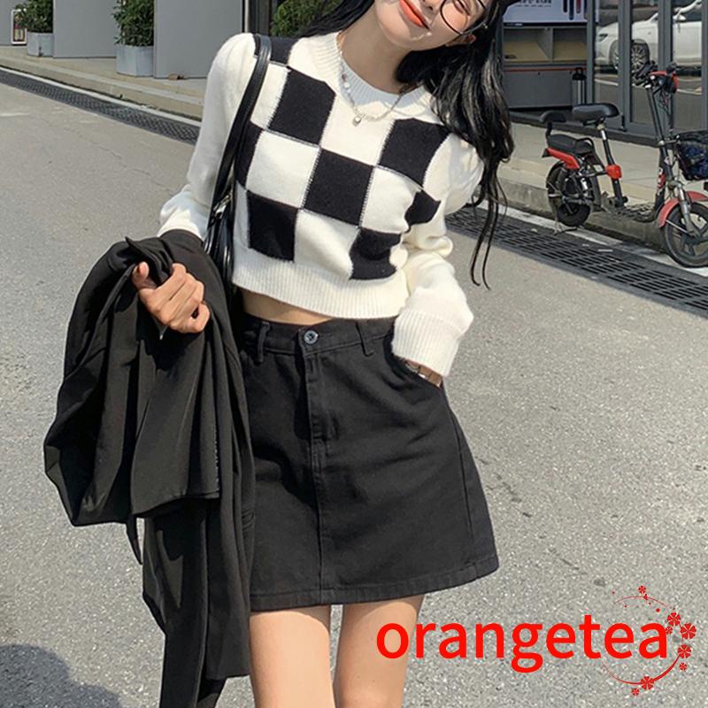 Áo Croptop Tay Dài Cổ Tròn Họa Tiết Kẻ Sọc Màu Sắc Thời Trang Cho Nữ