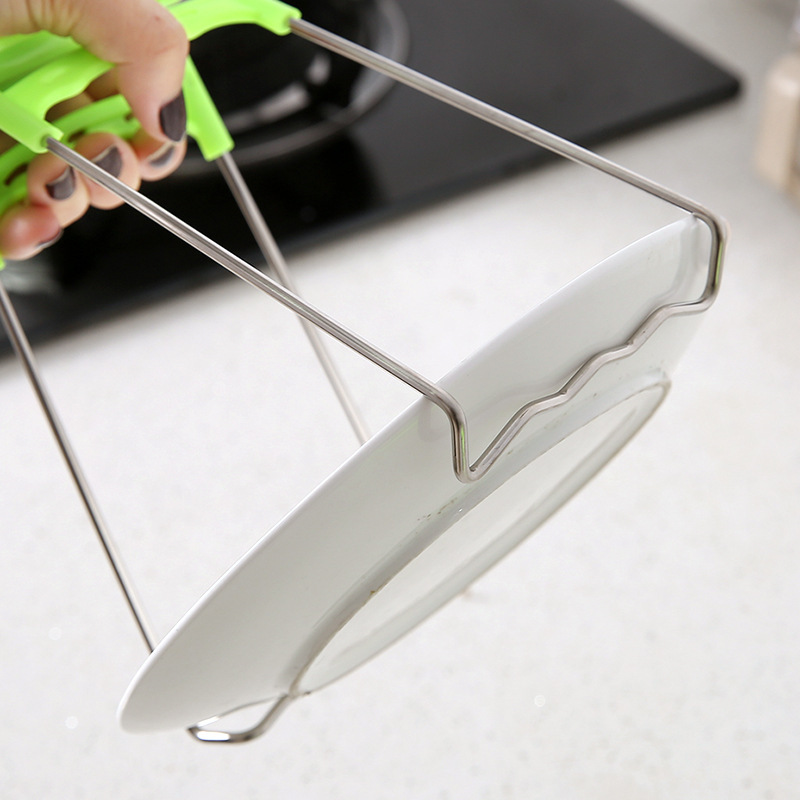 Dụng cụ kẹp chén dĩa nóng chống bỏng tiện lợi cho nhà bếp