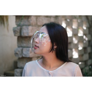 Kính bảo hộ chống giọt bắn COVID