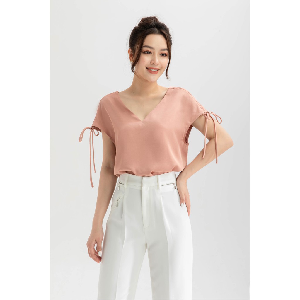 [NHẬP WABRTL5 GIẢM 10% TỐI ĐA 50K ĐH 250K ]Áo cổ V vai thắt dây nữ IVY moda MS 16M6494
