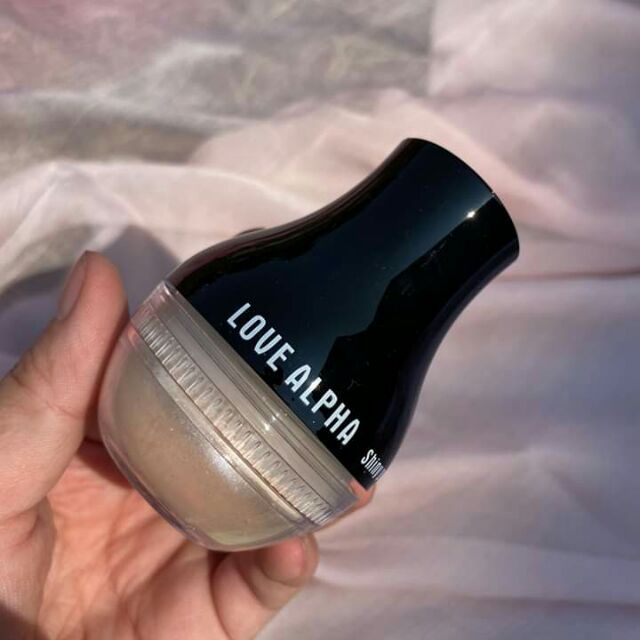 Phấn phủ bột bắt sáng có nhủ Love Alpha | BigBuy360 - bigbuy360.vn