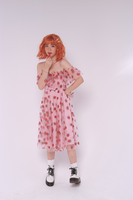 [Mã SKAMA06 giảm 8% tối đa 50K đơn 250K] VÁY ĐI CHƠI/CHỤP LOOKBOOK - STRAWBERRY DRESS - VÁY DÂU TÂY | BigBuy360 - bigbuy360.vn