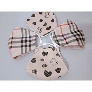 Khẩu trang vải họa tiết