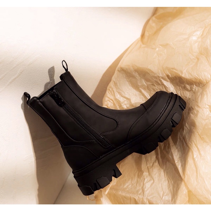 Chunky boots tráng cao su . xuất uk
