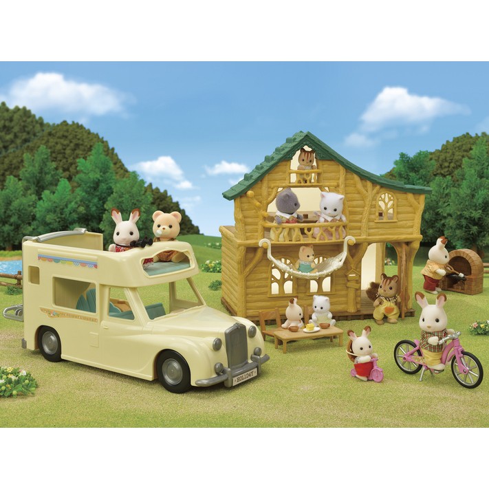 Đồ Chơi Sylvanian Families Xe Van Cắm Trại Gia Đình Family Campervan