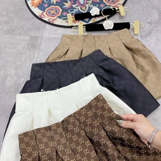 Quần short phồng gg