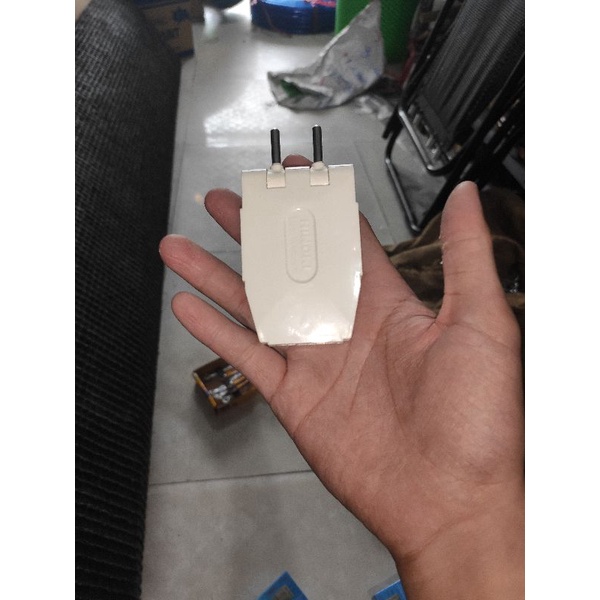 Ổ cắm 1 ra 3 hinoki đa năng