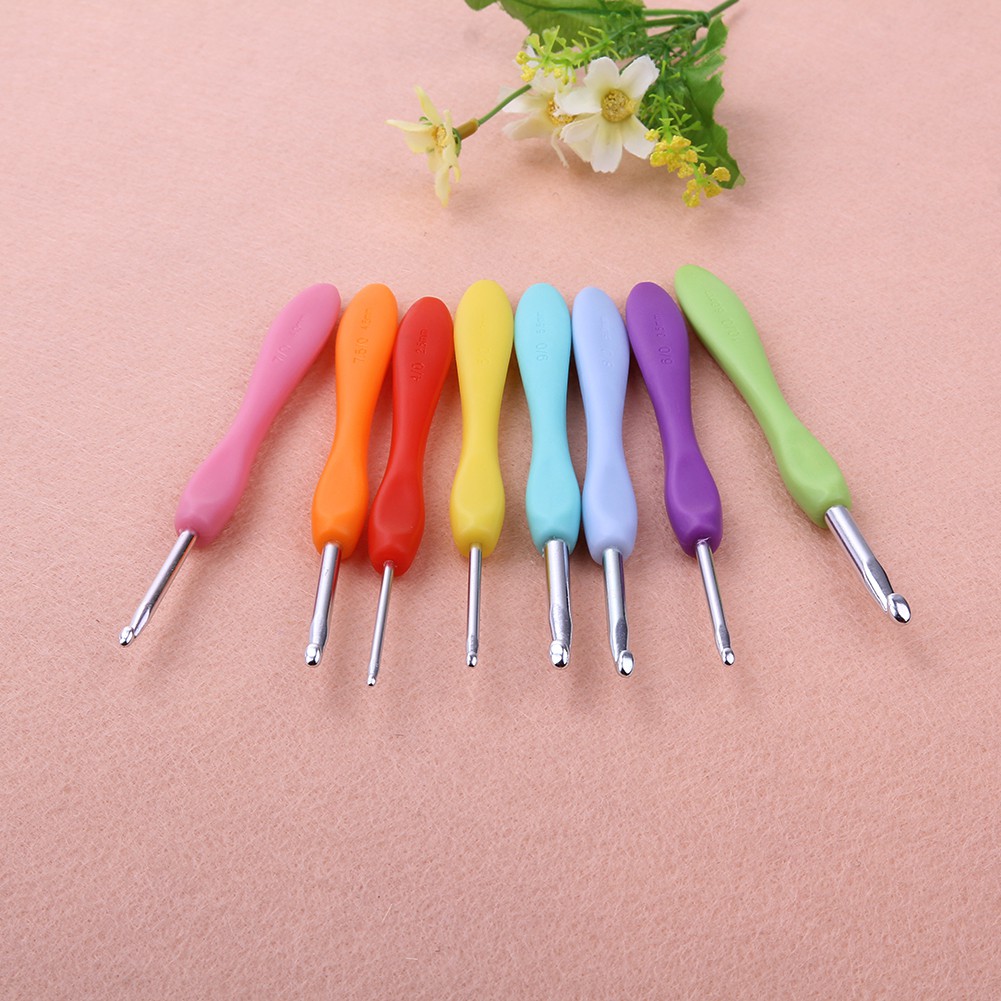 Set 8 cây kim đan thêu tay cầm bằng nhựa TPR màu sắc