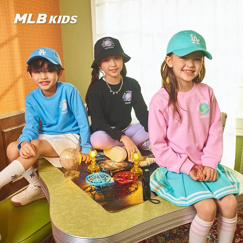B504 - Bộ nỉ da cá NyLA thêu logo hình in sau bé trai &amp; bé gái