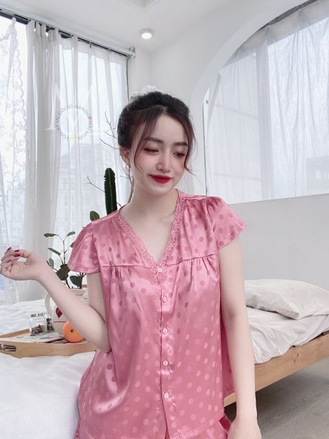 BỘ SỌT CỔ V GẤM MAI NGÔ | BigBuy360 - bigbuy360.vn