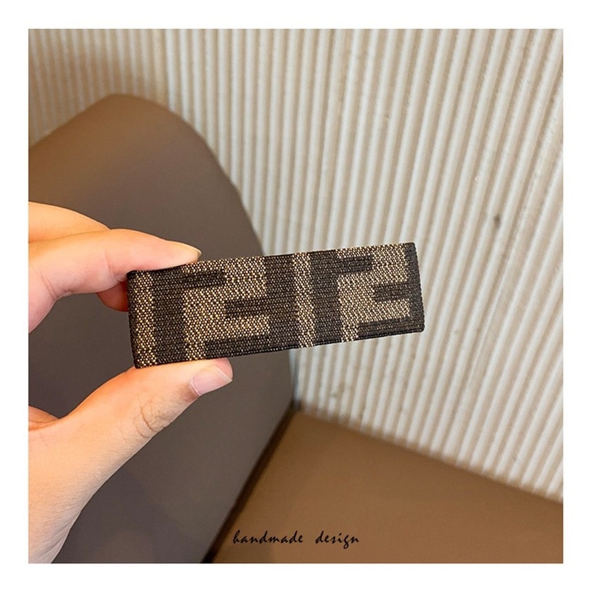 Kẹp tóc mái thời trang dành cho nữ