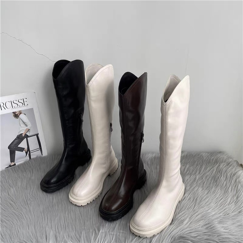 [ Sẵn Đen 35,38, Kem 38_Order ] Boots cổ V đế dày nâng chiều cao cho các cô gái năng động | BigBuy360 - bigbuy360.vn