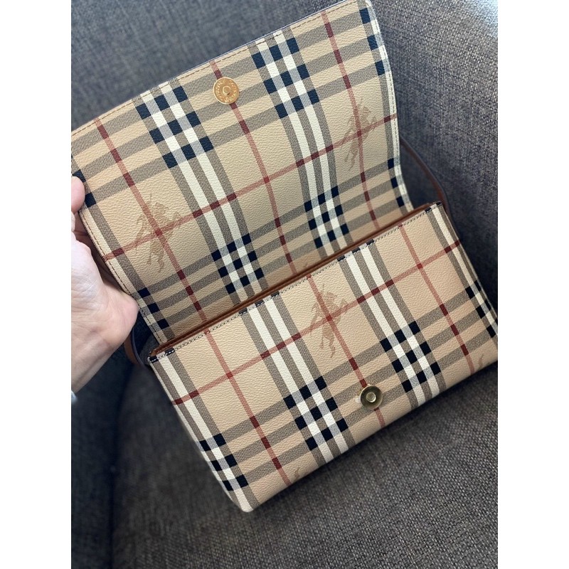 Clutch  Burberry đẹp, sang, rộng